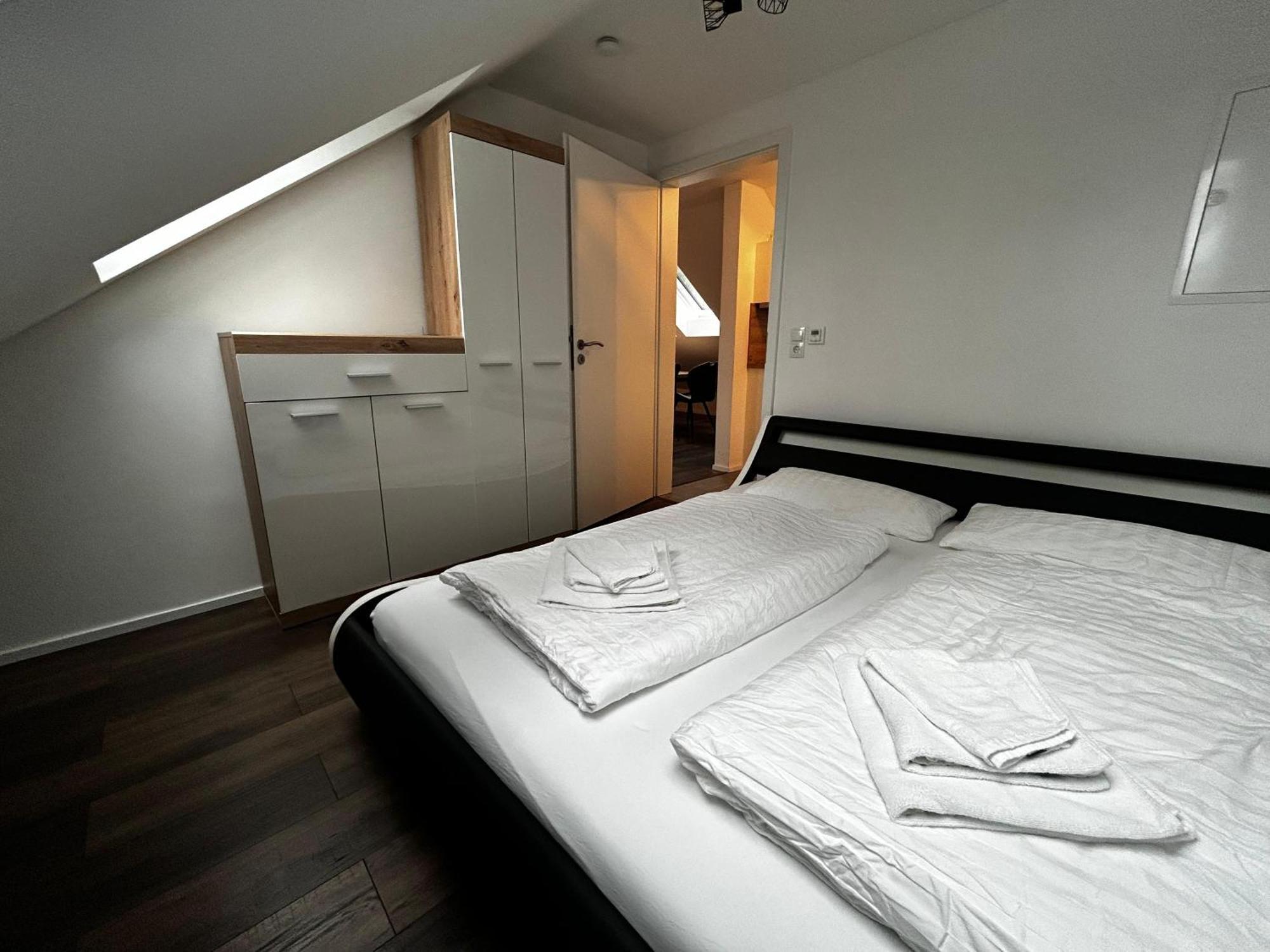 Moderne Ferienwohnung Fuer Familien Im Dachgeschoss Bosau Exterior photo