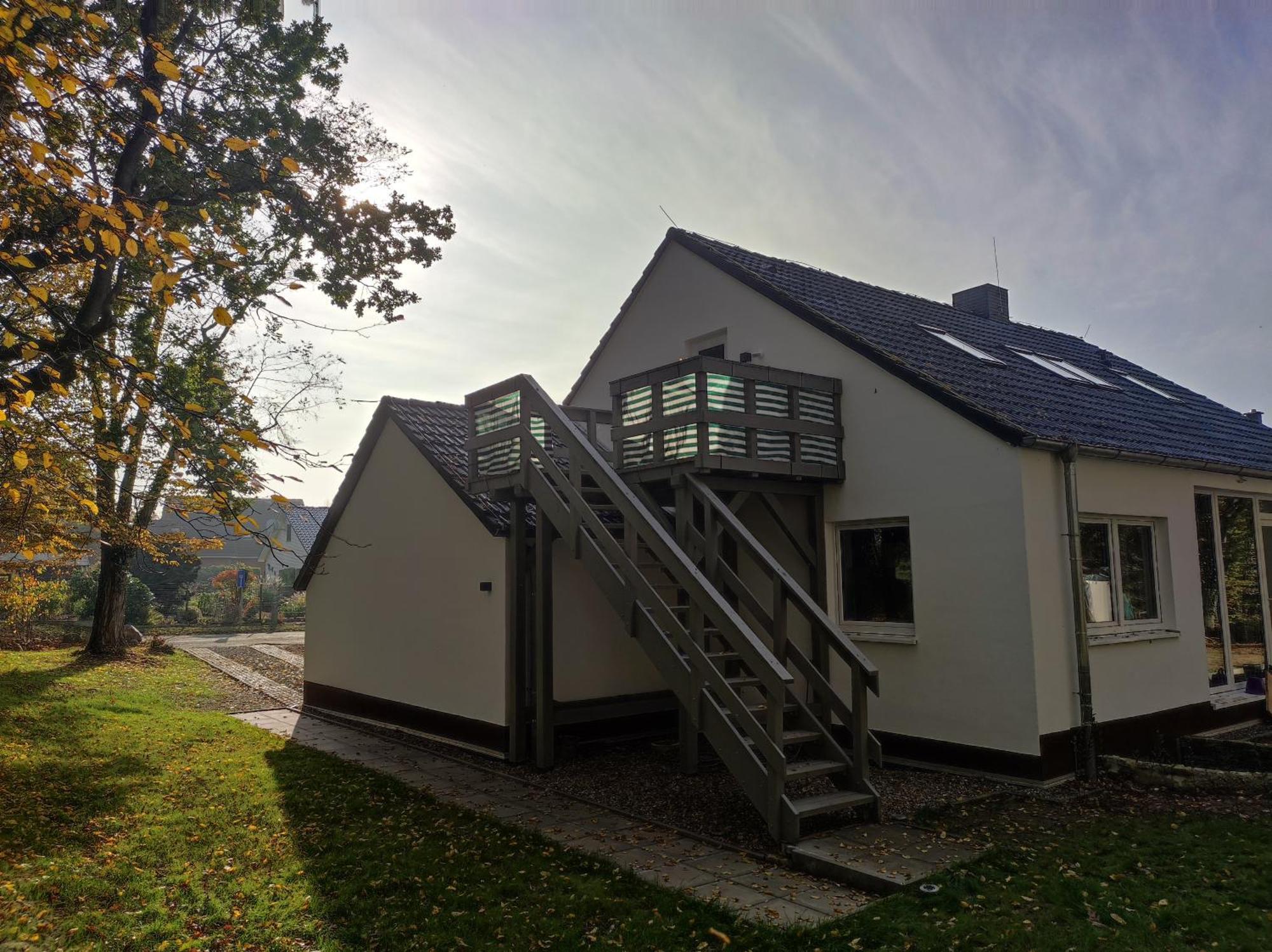 Moderne Ferienwohnung Fuer Familien Im Dachgeschoss Bosau Exterior photo